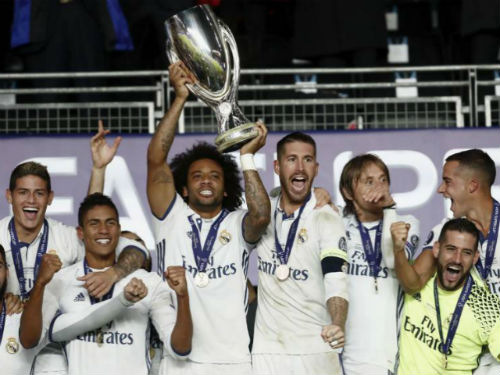 Tin HOT tối 10/8: Ibra là “món quà” cho Rashford - 2