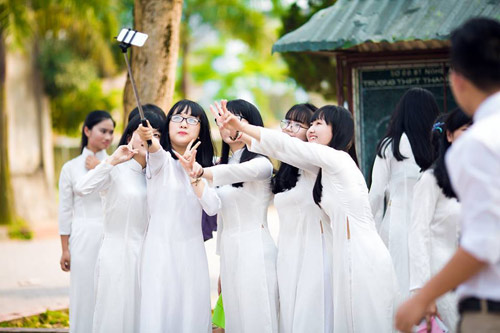 Ảnh kỷ yếu của lớp có 100% học sinh đỗ ĐH ở Nghệ An - 5