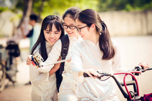 Ảnh kỷ yếu của lớp có 100% học sinh đỗ ĐH ở Nghệ An - 7