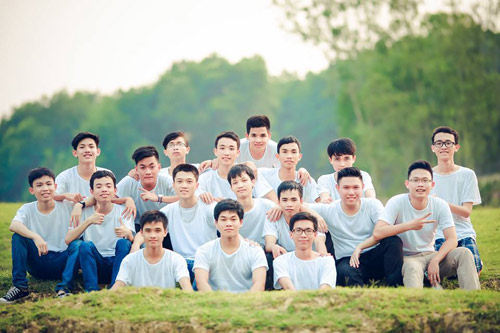 Ảnh kỷ yếu của lớp có 100% học sinh đỗ ĐH ở Nghệ An - 13