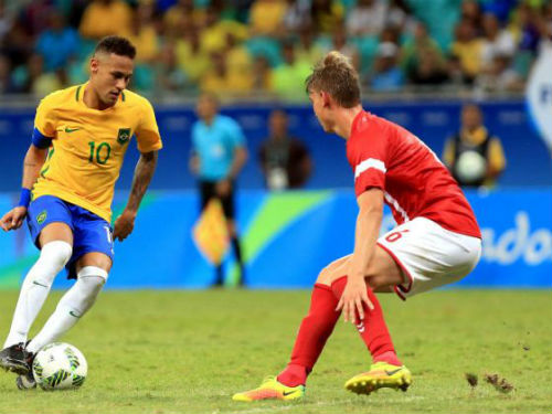 Tin HOT tối 11/8: Brazil & Đức gặp khó ở Tứ kết Olympic - 1