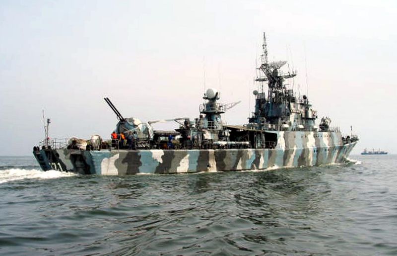 Indonesia bán tàu chiến cho Campuchia, rủ tuần Biển Đông - 1