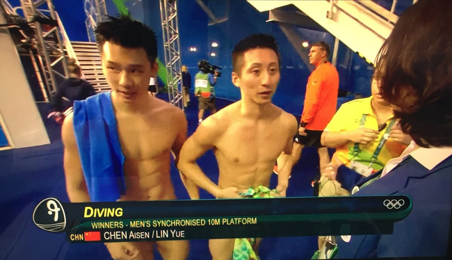 Hết hồn với sự cố trên truyền hình Olympics 2016 - 4