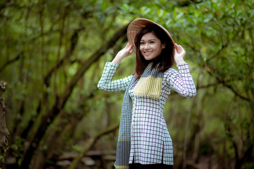 Thí sinh Hoa hậu Việt Nam đẹp hút hồn với áo bà ba - 6