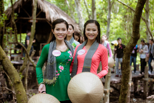 Thí sinh Hoa hậu Việt Nam đẹp hút hồn với áo bà ba - 14