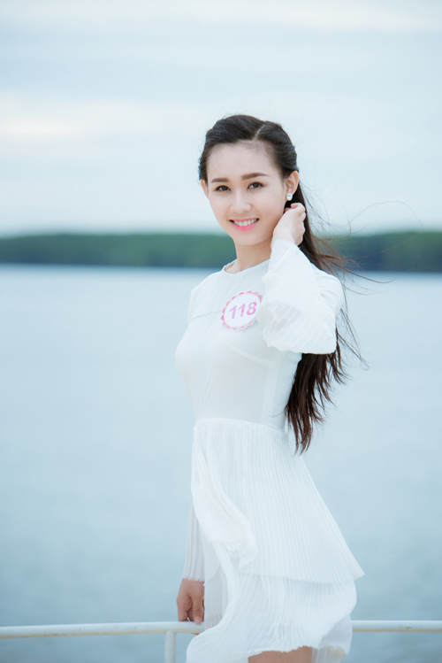 Thí sinh Hoa hậu Việt Nam đẹp hút hồn với áo bà ba - 7