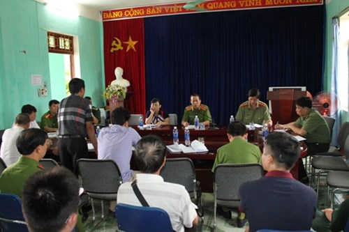 Thứ trưởng CA lên Lào Cai chỉ đạo điều tra vụ thảm án - 1