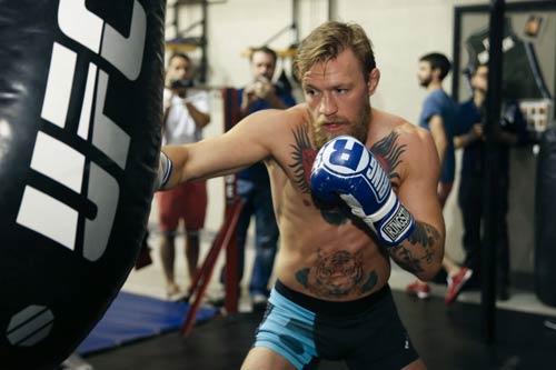 Tin thể thao HOT 13/8: “Gã điên” UFC chi mạnh tay để “báo thù” - 1