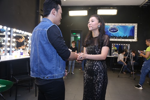 Thu Minh diện lại váy cũ làm giám khảo Vietnam Idol - 6