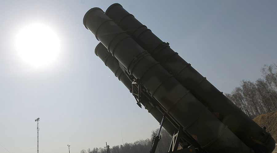Nga điều hệ thống tên lửa tối tân S-400 tới Crimea - 1