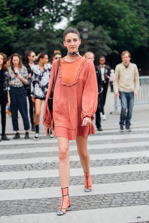 Mặc mốt không bra như sao cũng chẳng khó lắm! - 2