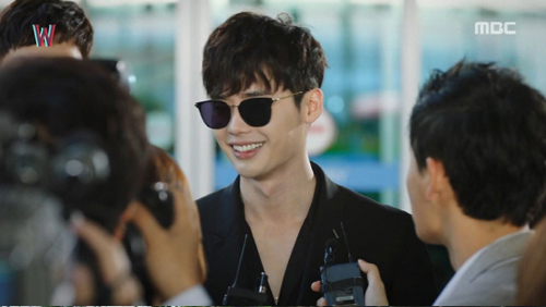 Loạt hình khiến fan mê mệt xạ thủ số một màn ảnh - 6