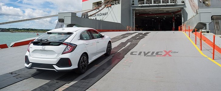 Honda Civic X &#34;lộ diện&#34; trước giờ tới Mỹ - 2