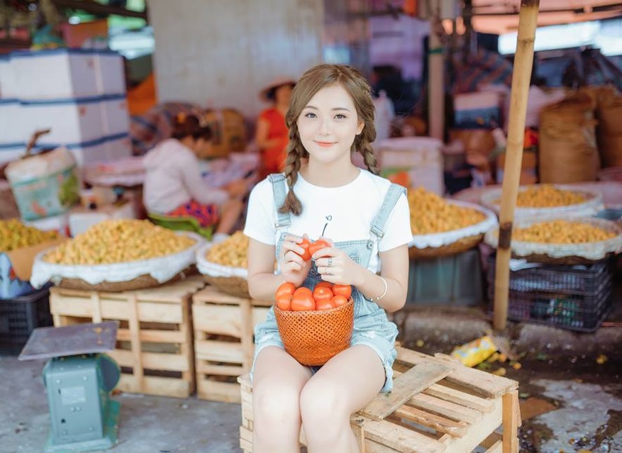 9X "dân tộc" đẹp mướt mọng như cà chua chín đỏ - 3