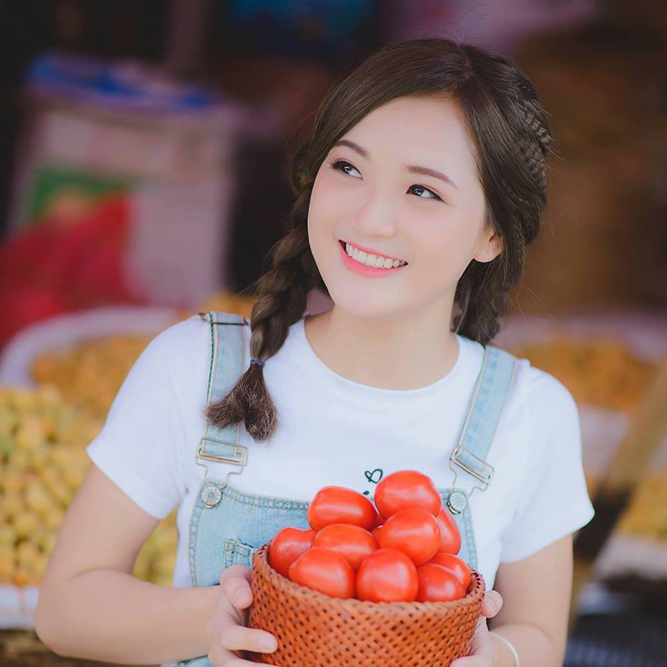 9X "dân tộc" đẹp mướt mọng như cà chua chín đỏ - 4