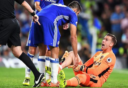 Chelsea: Thoát thẻ đỏ, Diego Costa thành cứu tinh - 4