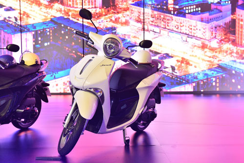 Lộ diện xe tay ga nhẹ nhất dành cho nữ - Yamaha Janus - 3