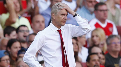 Arsenal và Wenger bị chê “rẻ tiền”, “mất trí” - 1
