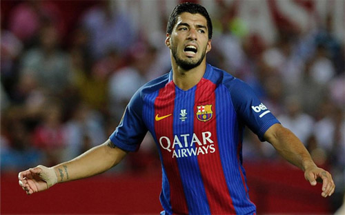 Barca: Khi Suarez ngày càng quan trọng hơn Messi - 1