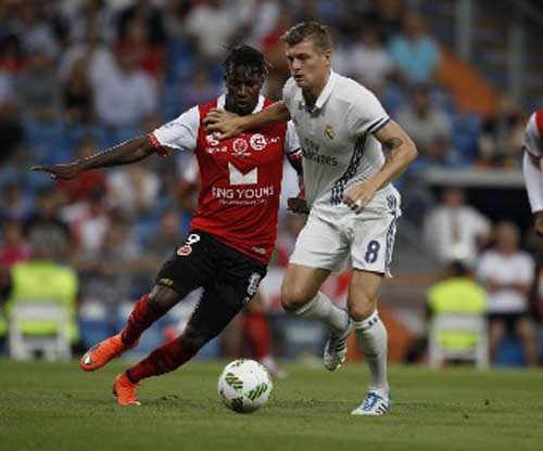 Real - Reims: "Tiệc" bàn thắng chào mùa giải mới - 1
