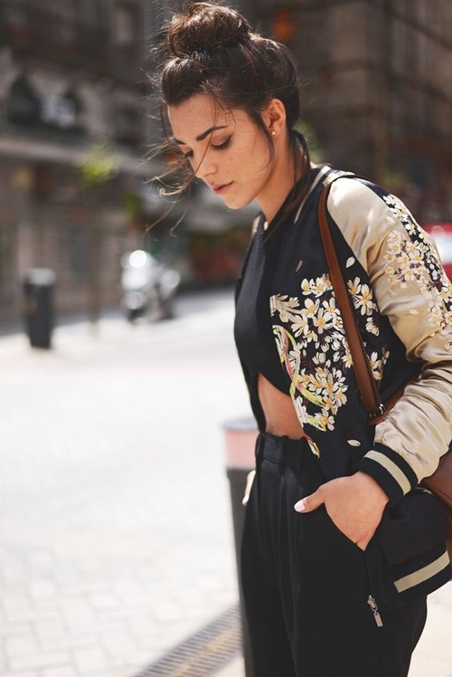 Sang thu, sắm dần 4 loại áo bomber này đi là vừa! - 5