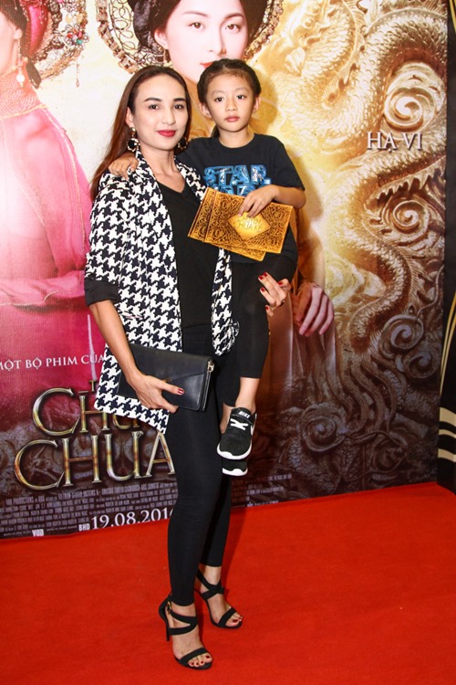 Tăng Thanh Hà quá xinh đẹp sau hơn 1 năm sinh con - 3