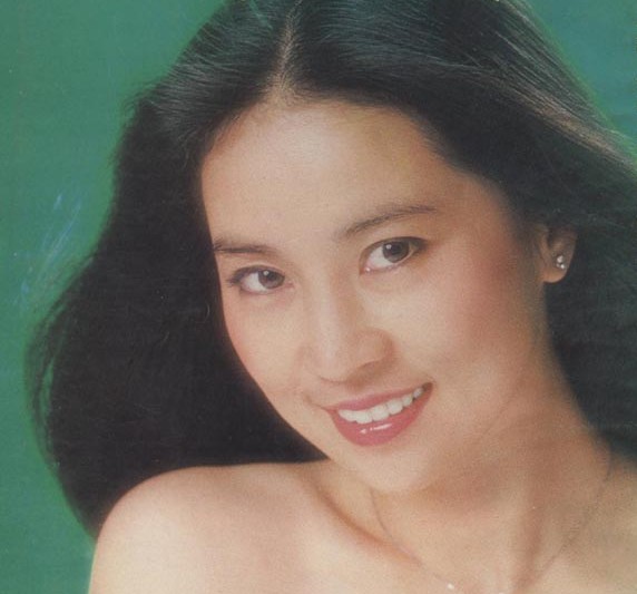 Những điều ít biết về cô vợ làm gái nhảy của Thành Long - 3