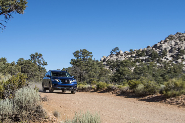 Những nâng cấp đáng giá của Nissan Pathfinder 2017 - 6