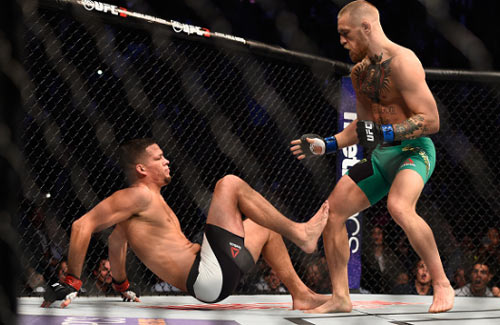 McGregor - Diaz: 5 hiệp đấu căng thẳng (UFC 202) - 1