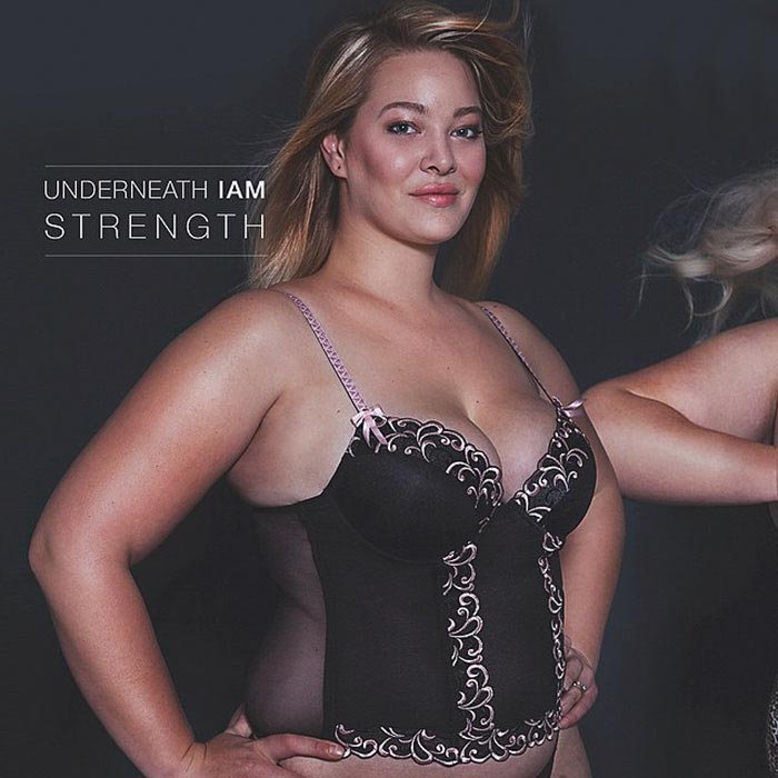 Ngắm vẻ đẹp của người phụ nữ bên trong bộ quần áo - 7