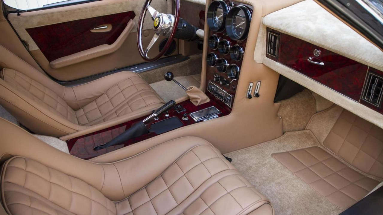 Huyền thoại Ferrari 365 GTB/4 Daytona có giá "khủng" - 4