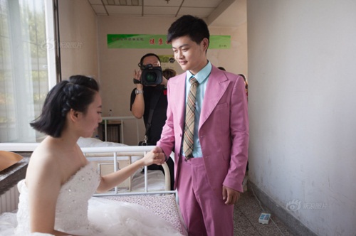 Hôn lễ đẫm nước mắt của cô gái ung thư giai đoạn cuối - 5