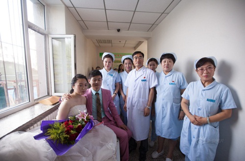 Hôn lễ đẫm nước mắt của cô gái ung thư giai đoạn cuối - 8