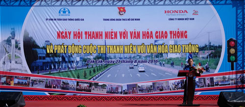 Khởi động Cuộc thi “Thanh niên với văn hóa giao thông” năm 2016 - 1