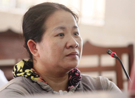 Y án 3 năm tù cho mẹ kế hành hạ con chồng - 1