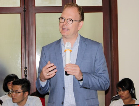 Mời World Bank phản biện nghị định “Siêu ủy ban” - 2