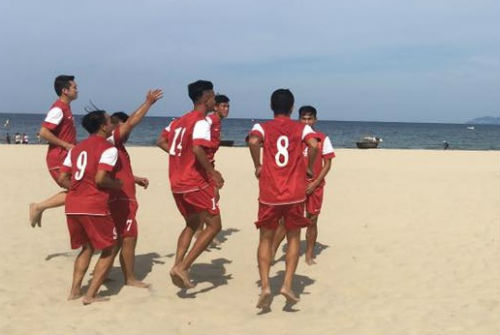 Việt Nam thắng Trung Quốc 5-2 giải bóng đá bãi biển - 1