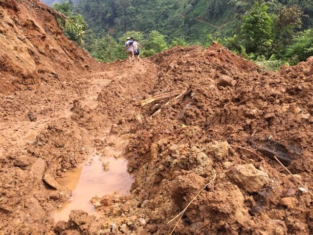 Nhân chứng kể về vụ sập hầm vàng khủng khiếp ở Lào Cai - 1