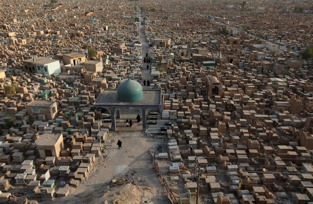 Nghĩa trang lớn nhất thế giới sắp hết chỗ vì IS - 1