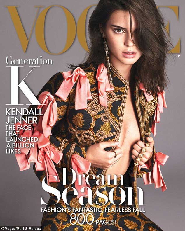 Lộ ảnh quá &#34;nóng&#34; của Kendall Jenner bị cắt khỏi Vogue - 2