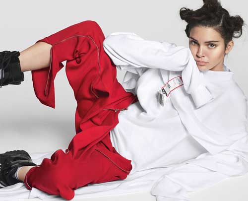 Lộ ảnh quá &#34;nóng&#34; của Kendall Jenner bị cắt khỏi Vogue - 11