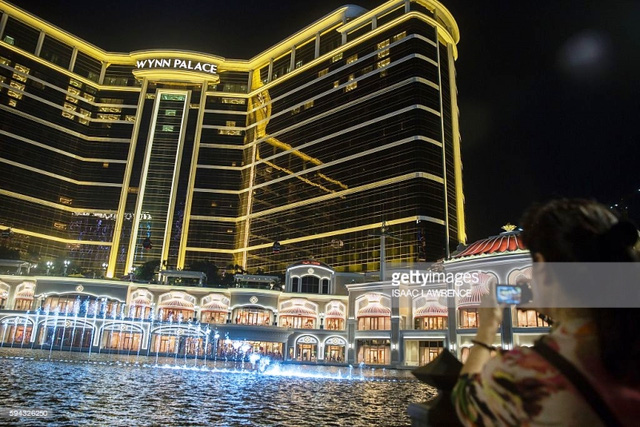 Doanh thu các casino tại Macau sụt giảm mạnh - 1