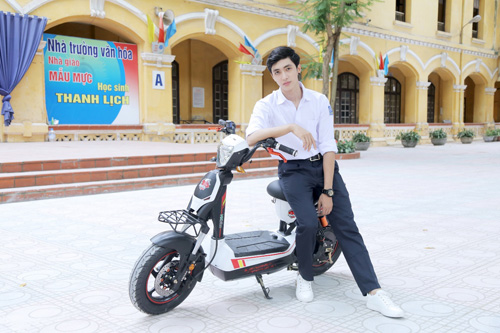 Cấp độ hot của top 4 xe điện được yêu thích cho năm học mới 2016 - 4