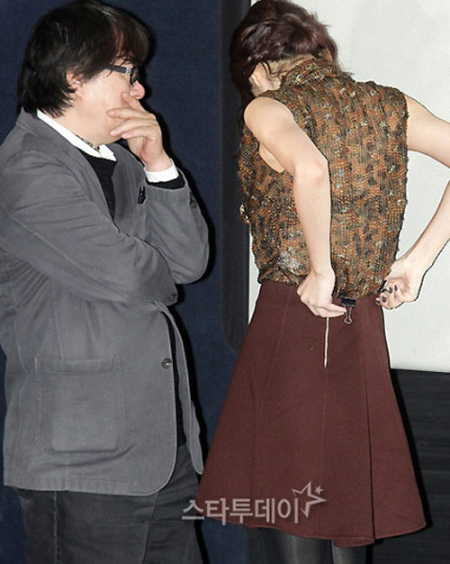 Ngạc nhiên cuộc sống thực của mĩ nữ hở hang nhất Kbiz - 4