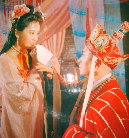 Nhan sắc 30 năm không đổi của "nữ vương Tây Lương" - 6