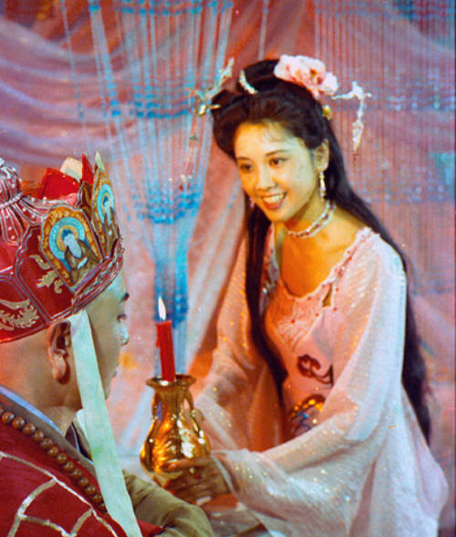 Nhan sắc 30 năm không đổi của "nữ vương Tây Lương" - 5