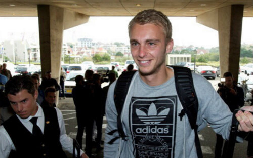 Tin chuyển nhượng 25/8: Bravo CHÍNH THỨC đến Man City - 6