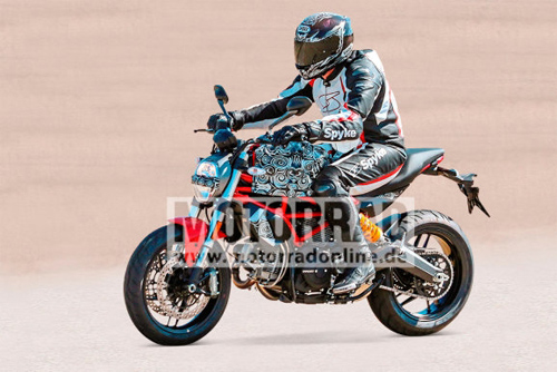 Ducati Monster 939 mới lộ... "hàng" - 1