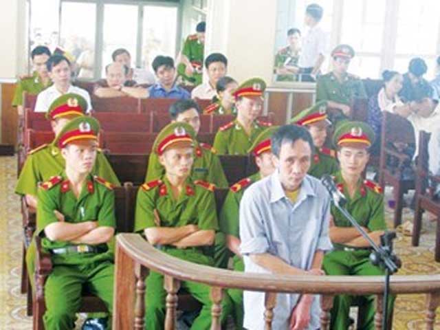 Lại trả hồ sơ vụ giết người, hiếp dâm trẻ em ở Bắc Giang - 1