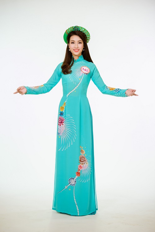 Ảnh áo dài chung kết nóng hổi của top 30 Hoa hậu VN - 1